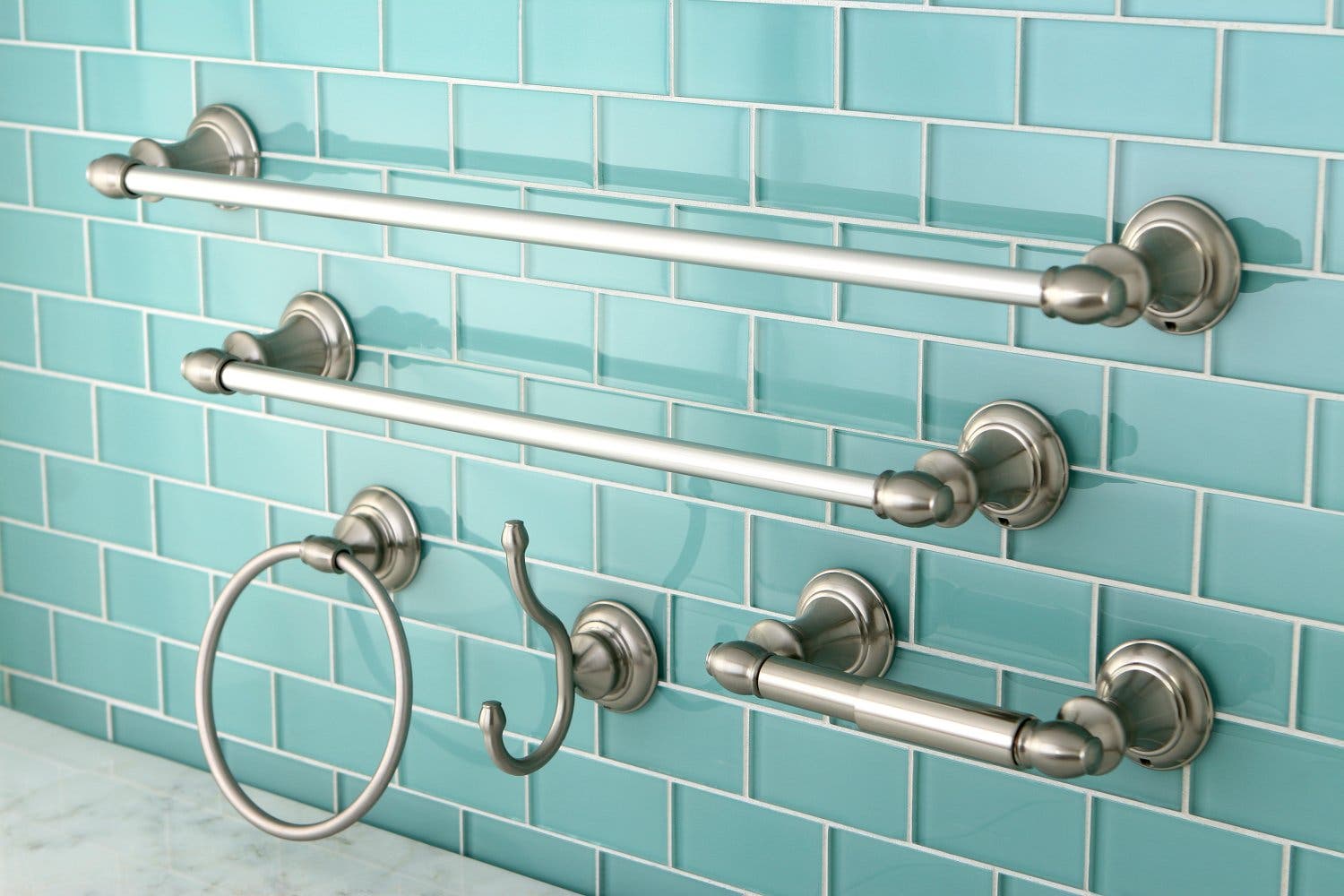 Reimagine Compliments in your Home with the Monarch Bath Hardware Set, BAHK2612478SN