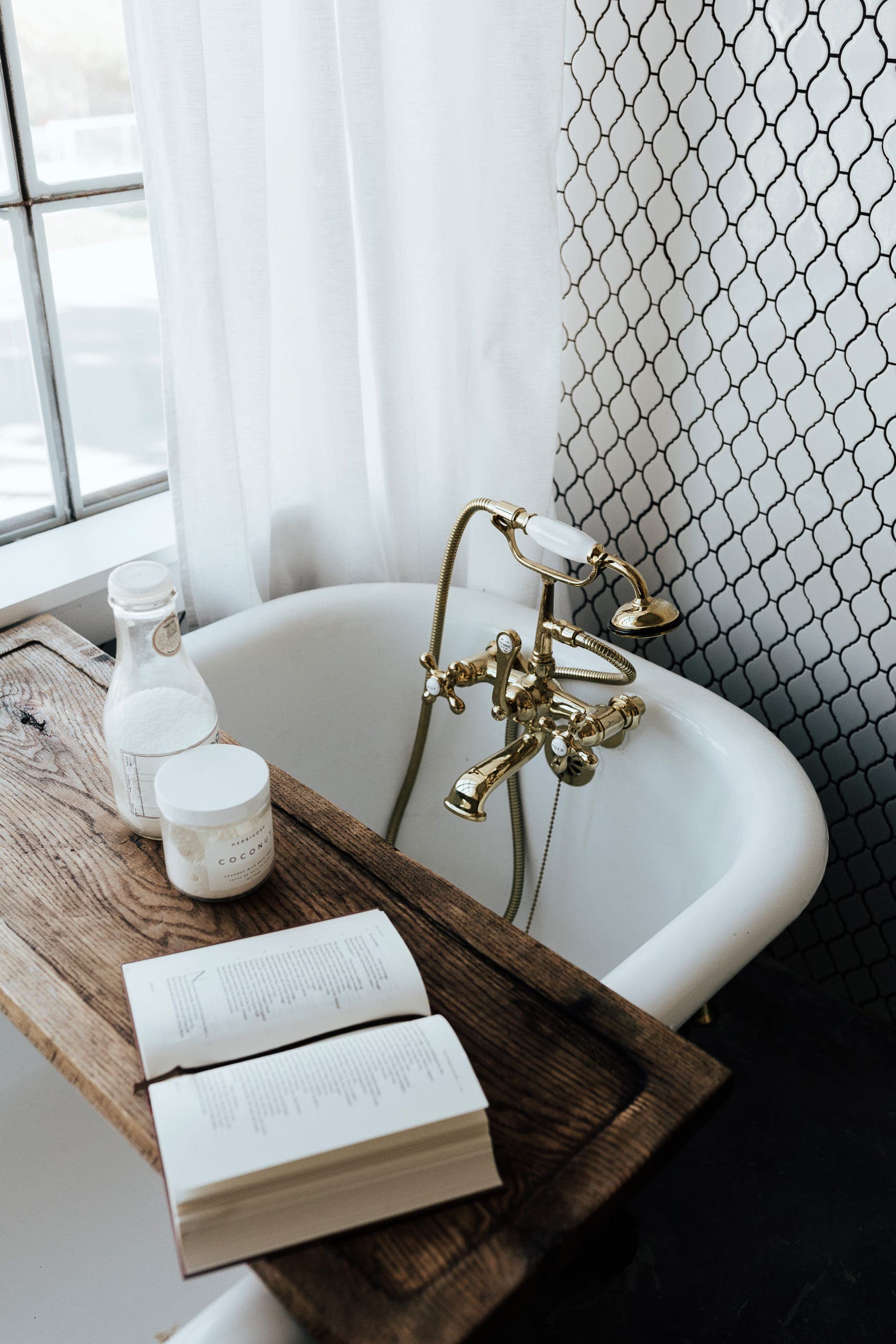 Let Your Zodiac Pick Your Next Kitchen/Bathroom Fixture: Water Signs