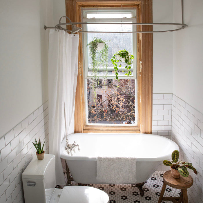 Creating a Small Clawfoot Tub and Shower Combo in Your Bathroom