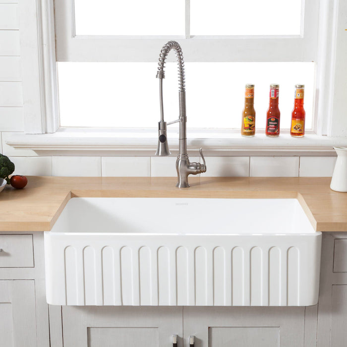 White Farmhouse Kitchen Sink Feature: GKFA361810CD