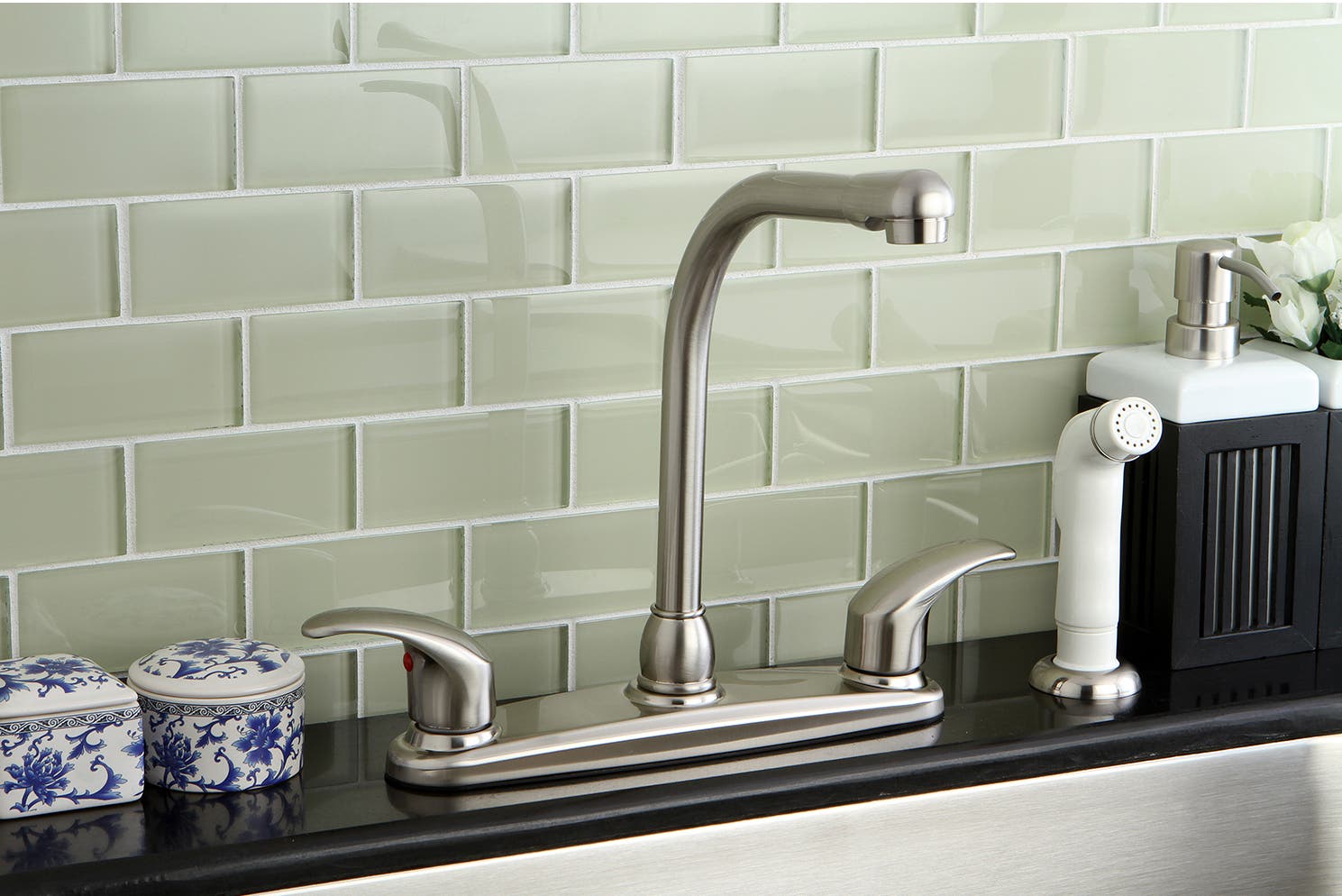 New Legacy Kitchen Faucets Make Bold Statement, KB71xLL Family