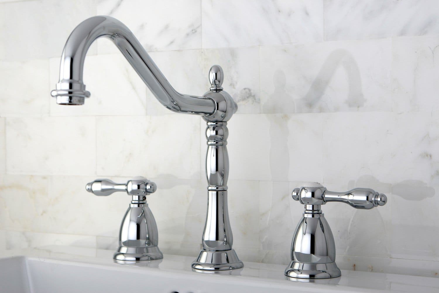 The Tudor Lavatory Faucet Stands Aside the Traditional and Modern, KS1991TAL
