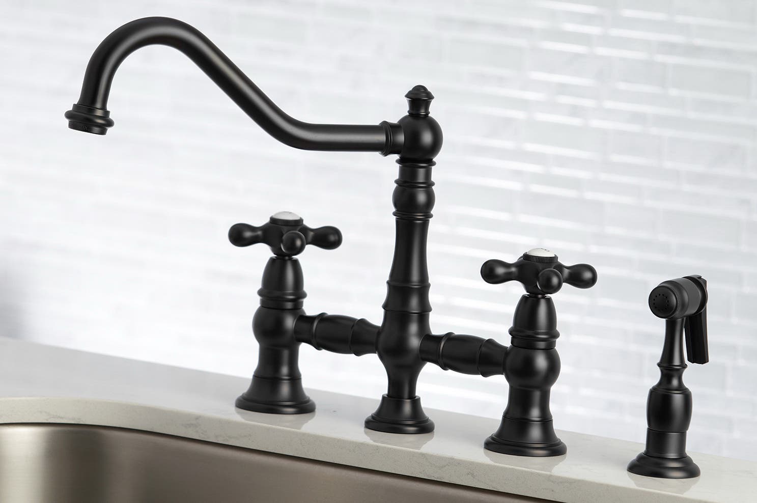 2019 KBIS Trends: Matte Black and Satin Brass Finishes