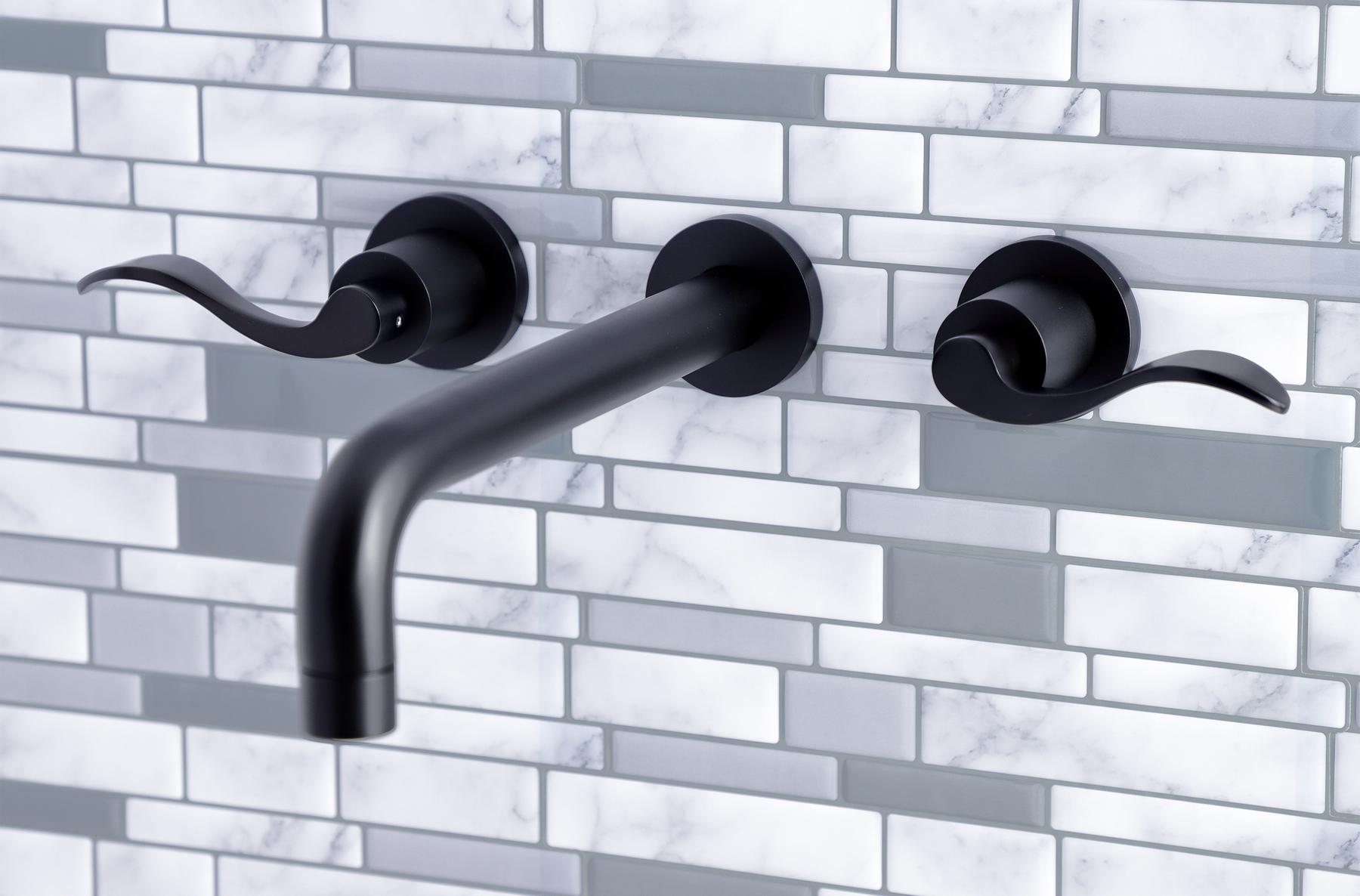 Roman Tub Faucet for a Royal Transformation, KS8020DFL
