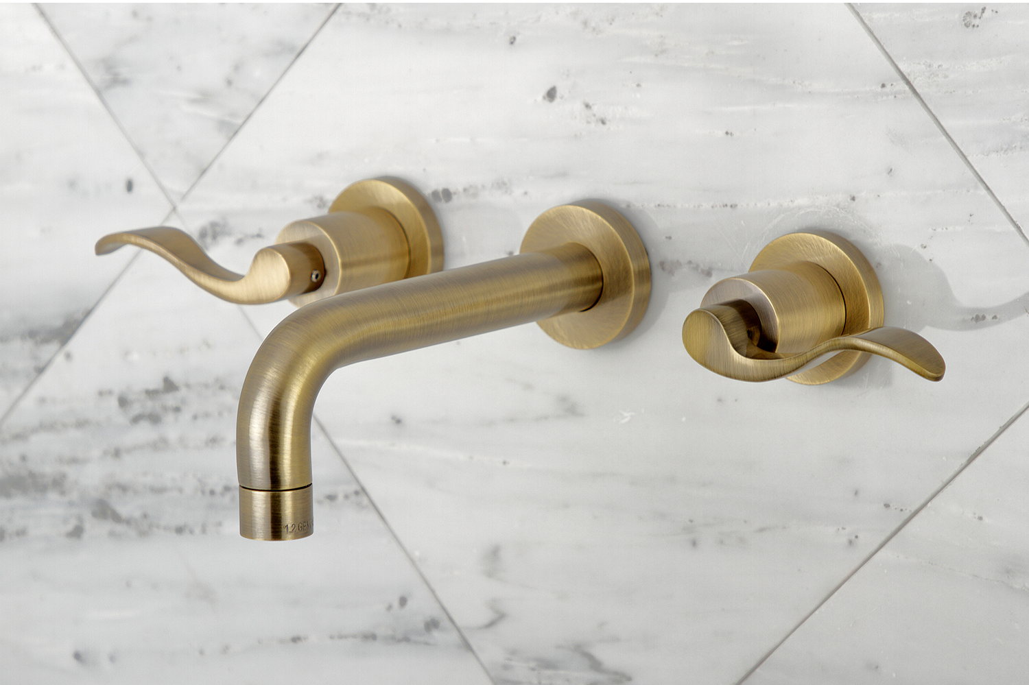 wall mount bathroom faucet