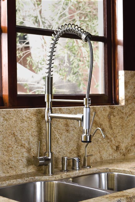The Concord Kitchen Faucet Will Bring Contemporary Comfort, KS8978DL