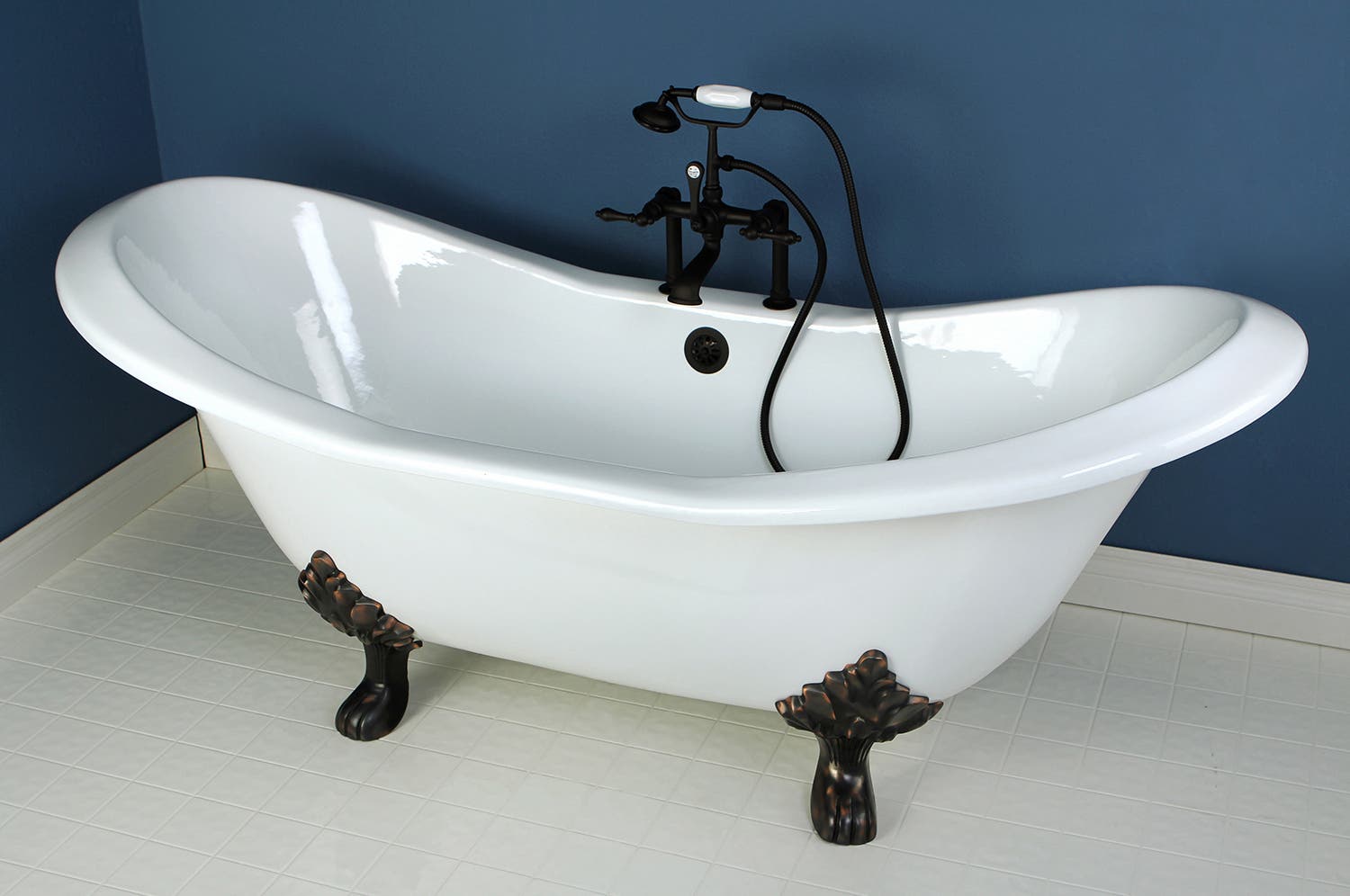 Tame Your Inner Lion In The Aqua Eden Cast Iron Bath Tubs, VCT7D7231NC5