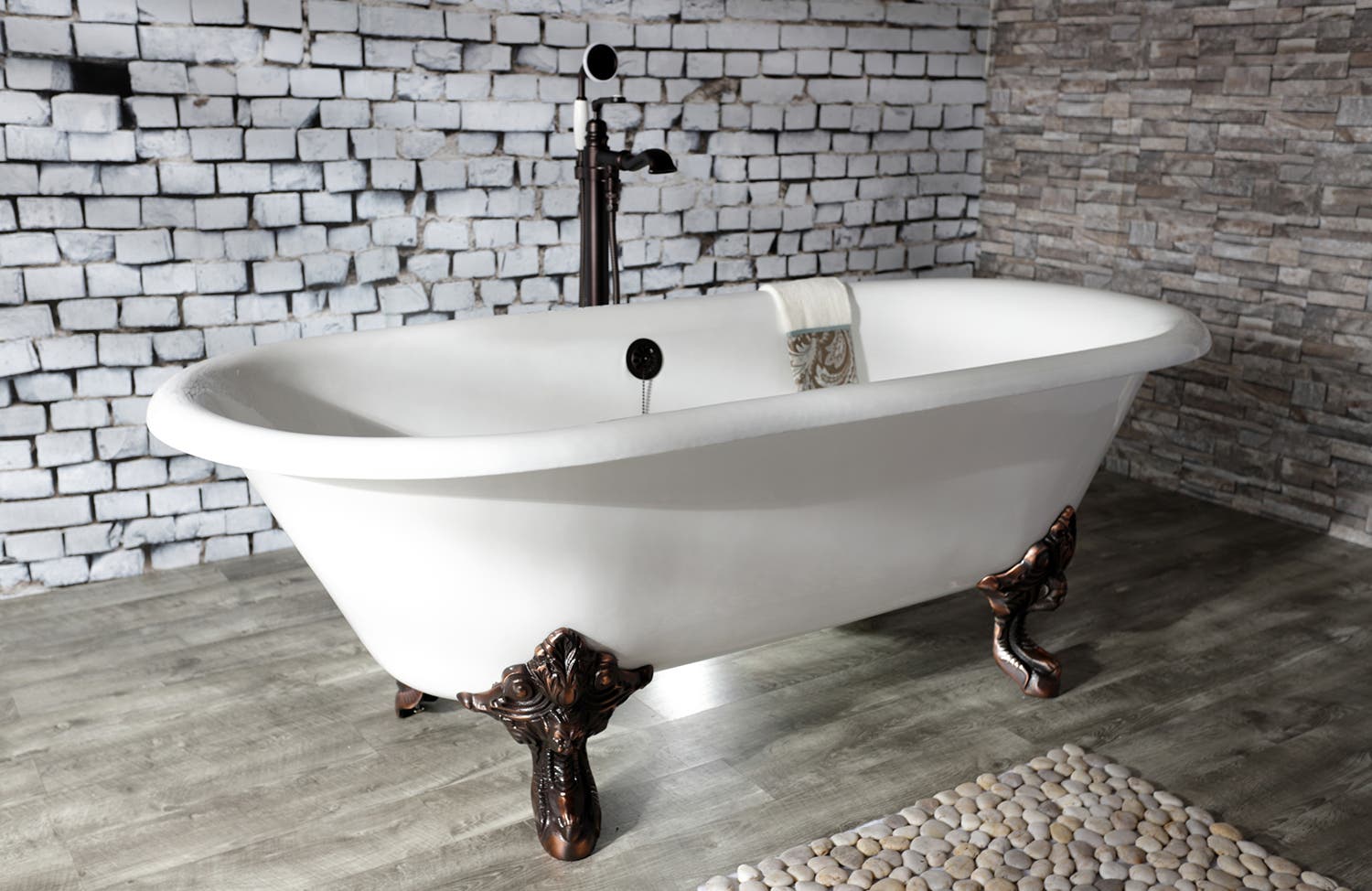 Different Styles of Clawfoot Tub Feet