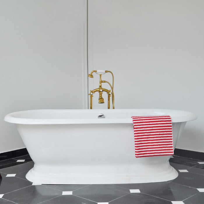 Installing a Pedestal Tub vs. a Freestanding Tub: Pros and Cons