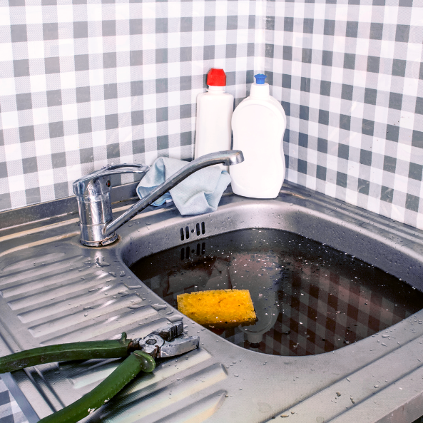 How to Fix a Clogged Kitchen Sink