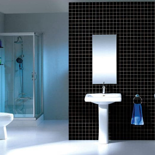Unique ways to use mirrors in your bathroom
