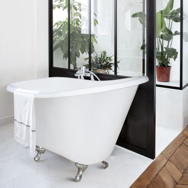 White Cast Iron Clawfoot Tub, VCTND5130NT8