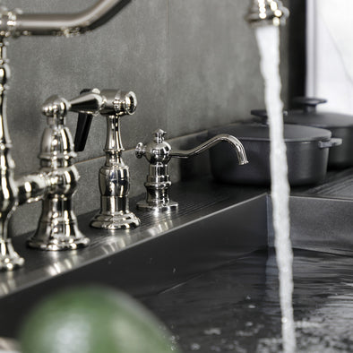 KINGSTON Brass Vintage SD7606 Victorian Spout Metal Soap Dispenser